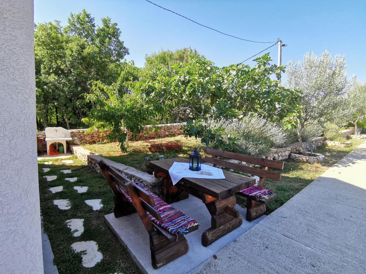 Apartman Selma Vinine Exterior foto